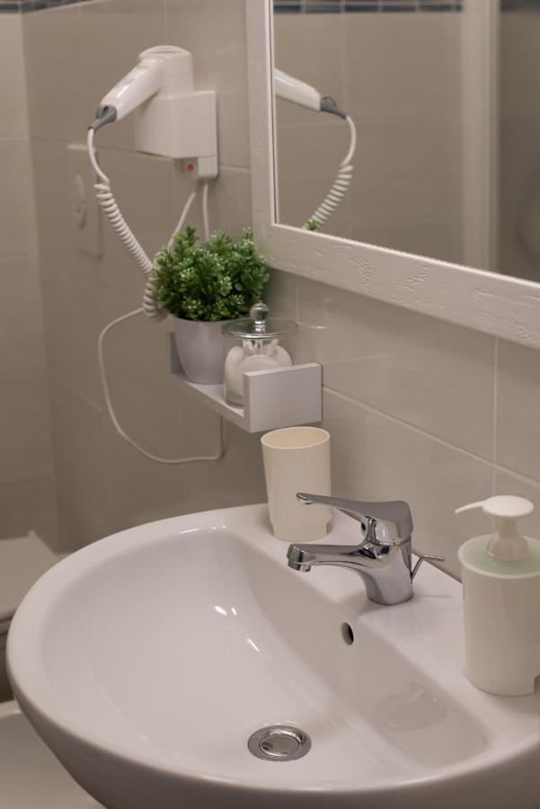 Ingarda Rooms Cavalcaselle Zewnętrze zdjęcie