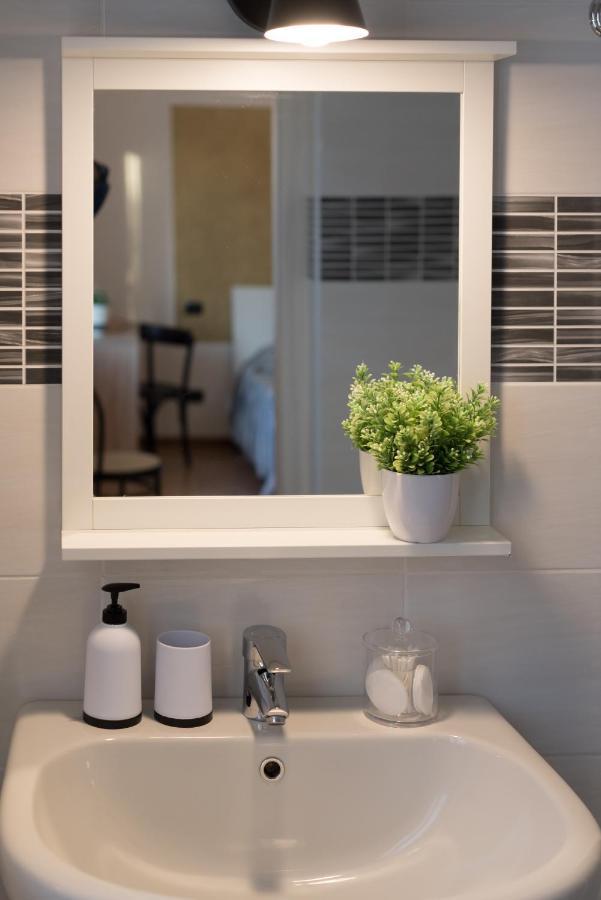 Ingarda Rooms Cavalcaselle Zewnętrze zdjęcie